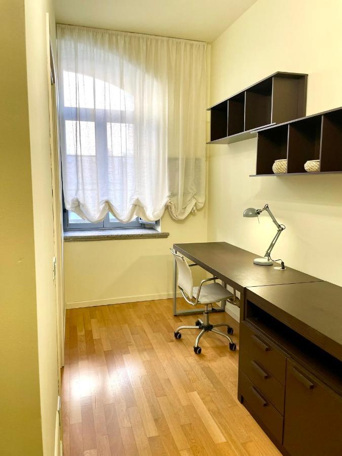 Luxury Four-Room Apartment In Monza Centro - 2 Min Walk To Train Station Esterno foto