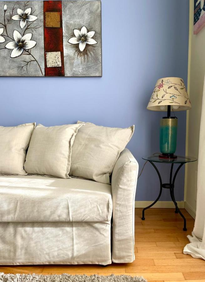 Luxury Four-Room Apartment In Monza Centro - 2 Min Walk To Train Station Esterno foto